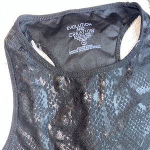 Workout sleeve less top in snack print!